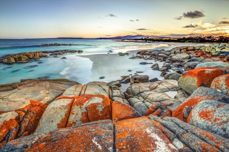 Vue sur la baie de Tasmanie en Australie.