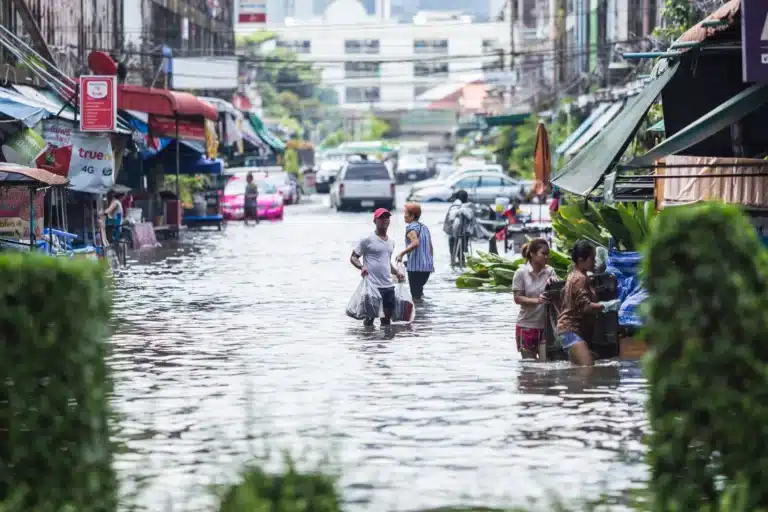 Inondations dans la ville de Bangkok en Thaïlande.
