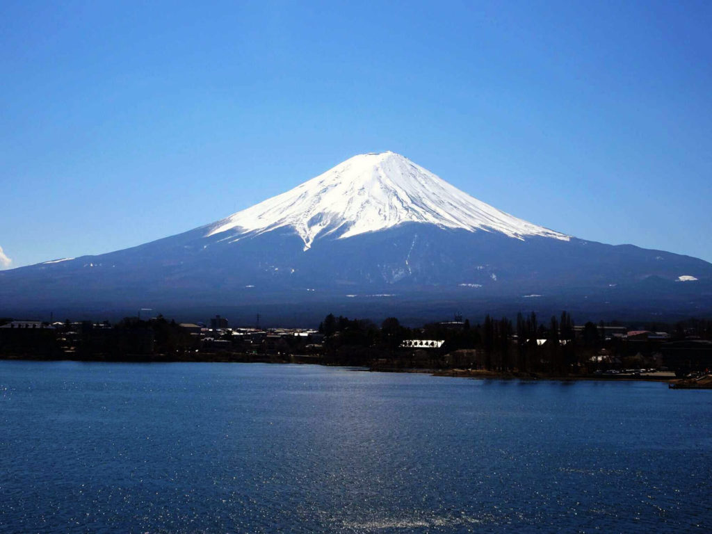 Le Mont Fuji Volcan Endormi Le Japon Au Dessus Des Nuages