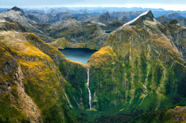 Les chutes de Sutherland en Nouvelle-Zélande.