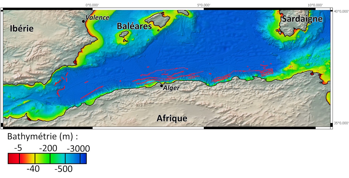 Carte des failles sismiques liées à l'inversion de la marge océanique algérienne.